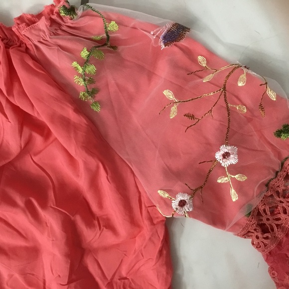 Off the shoulder blouse (new] - Picture 3 of 3